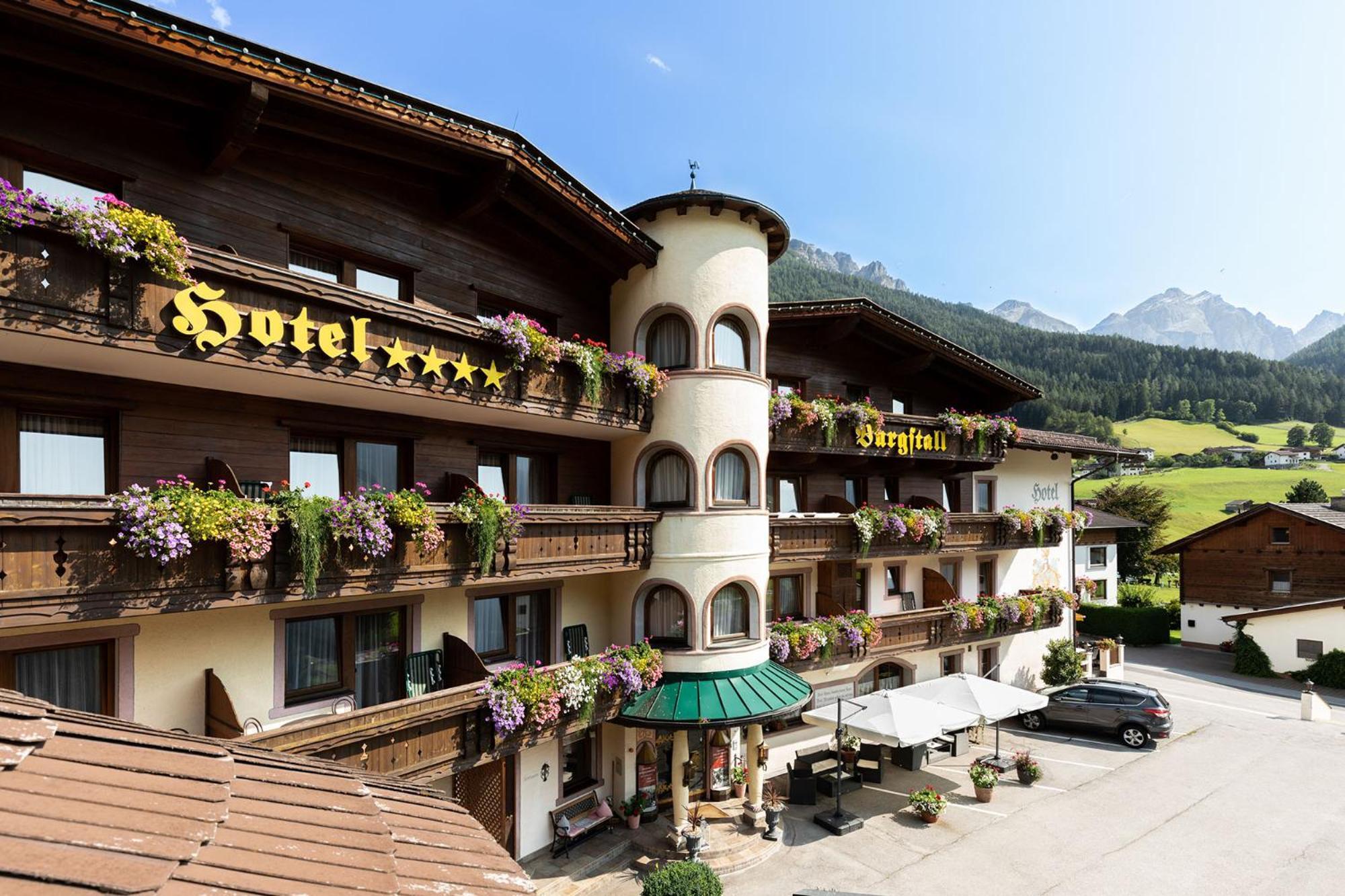Hotel Burgstall Neustift im Stubaital Esterno foto