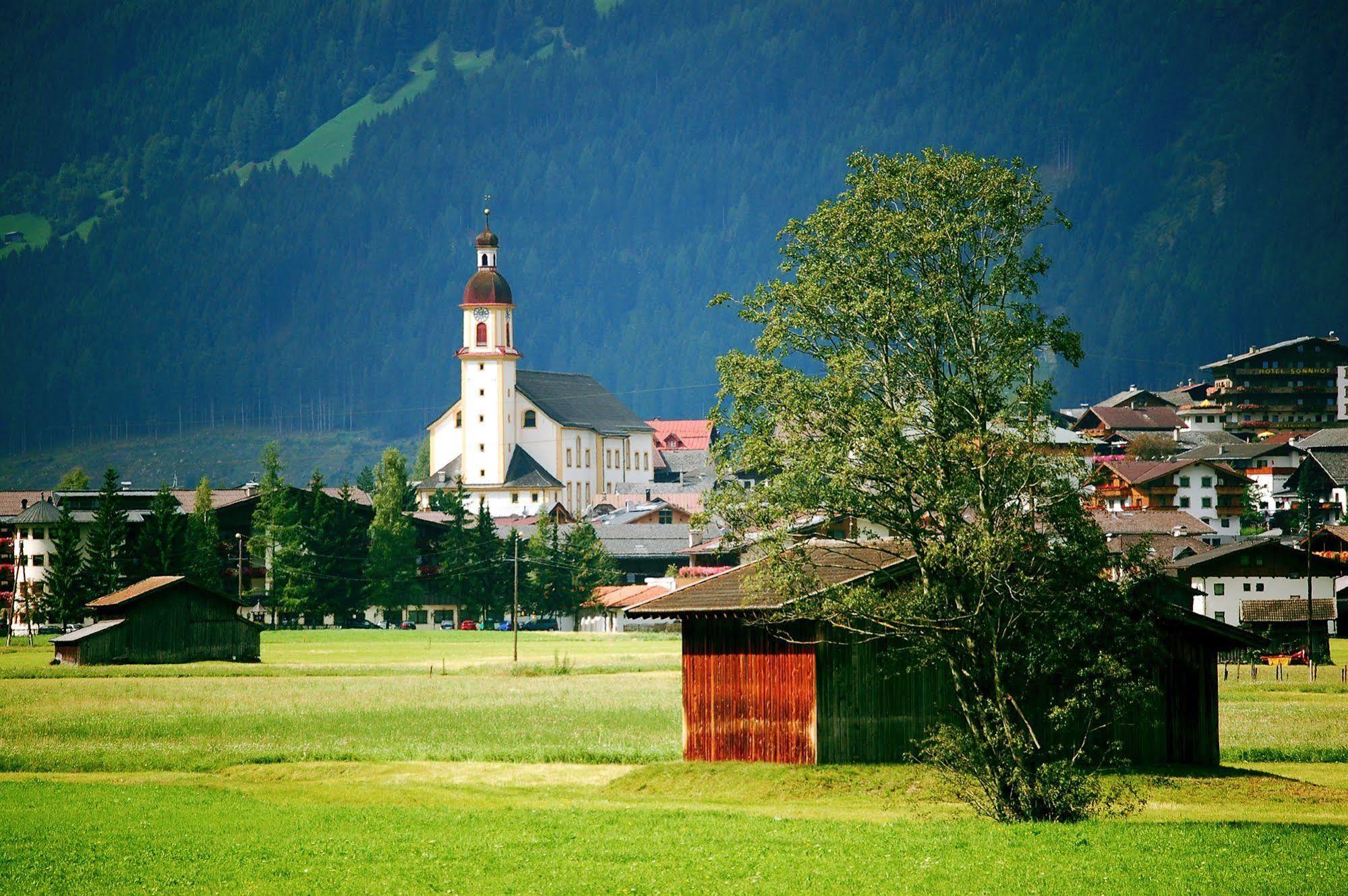 Hotel Burgstall Neustift im Stubaital Esterno foto