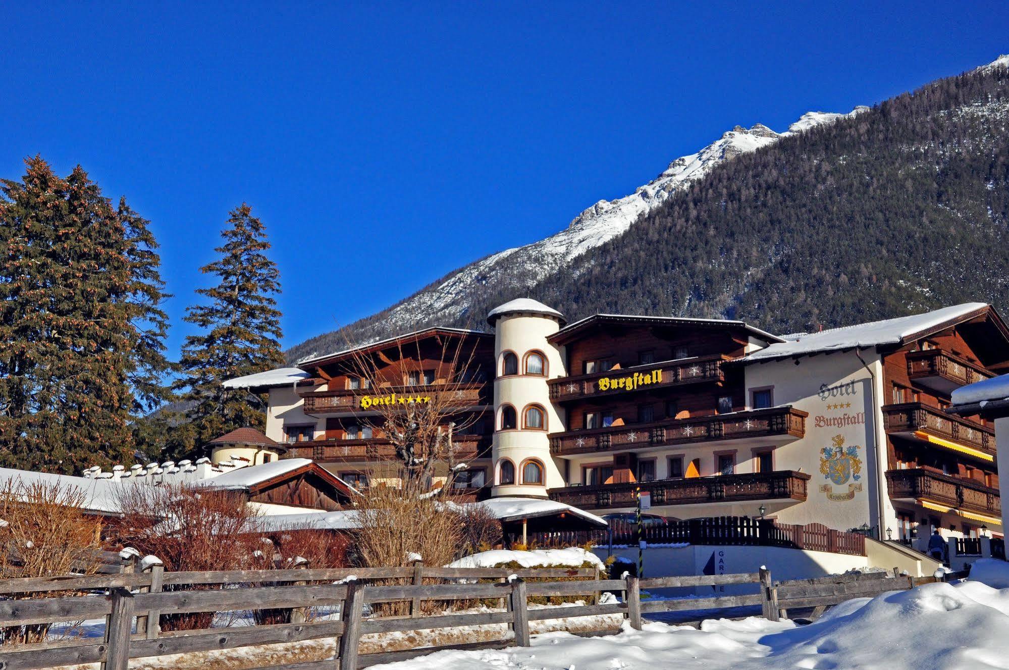Hotel Burgstall Neustift im Stubaital Esterno foto