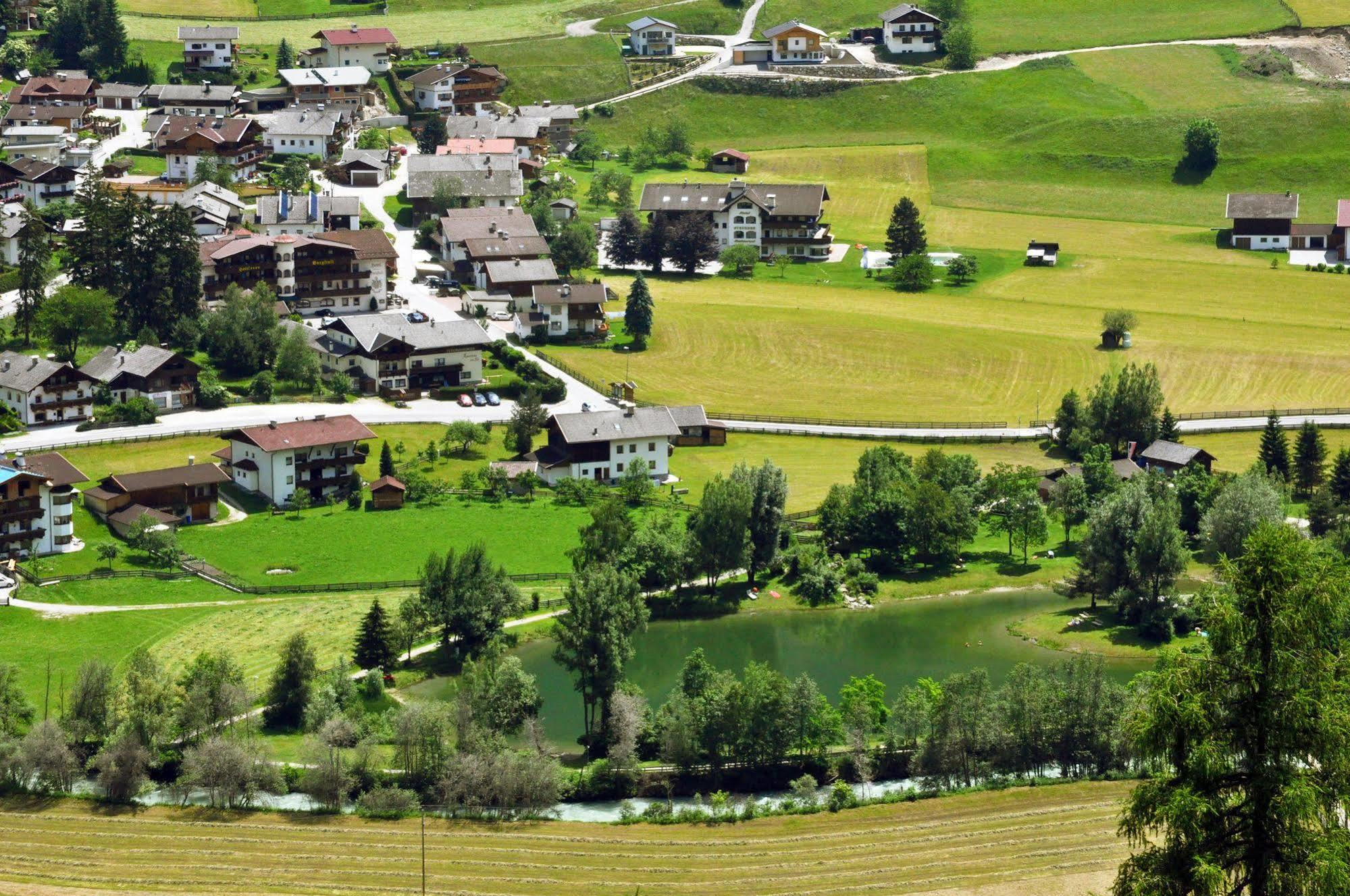 Hotel Burgstall Neustift im Stubaital Esterno foto